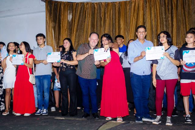 Deputado Pedro Fernandes apoia cursos na área de educação e cultura em Porto Velho