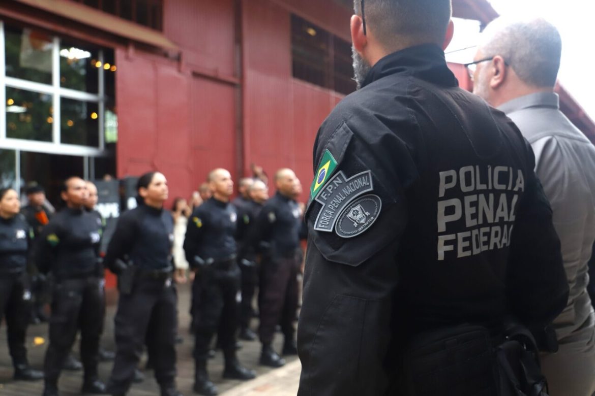 formatura-carry-out-vi-curso-de-acoes-penais-reforca-qualificacao-da-policia-penal-em-rondonia