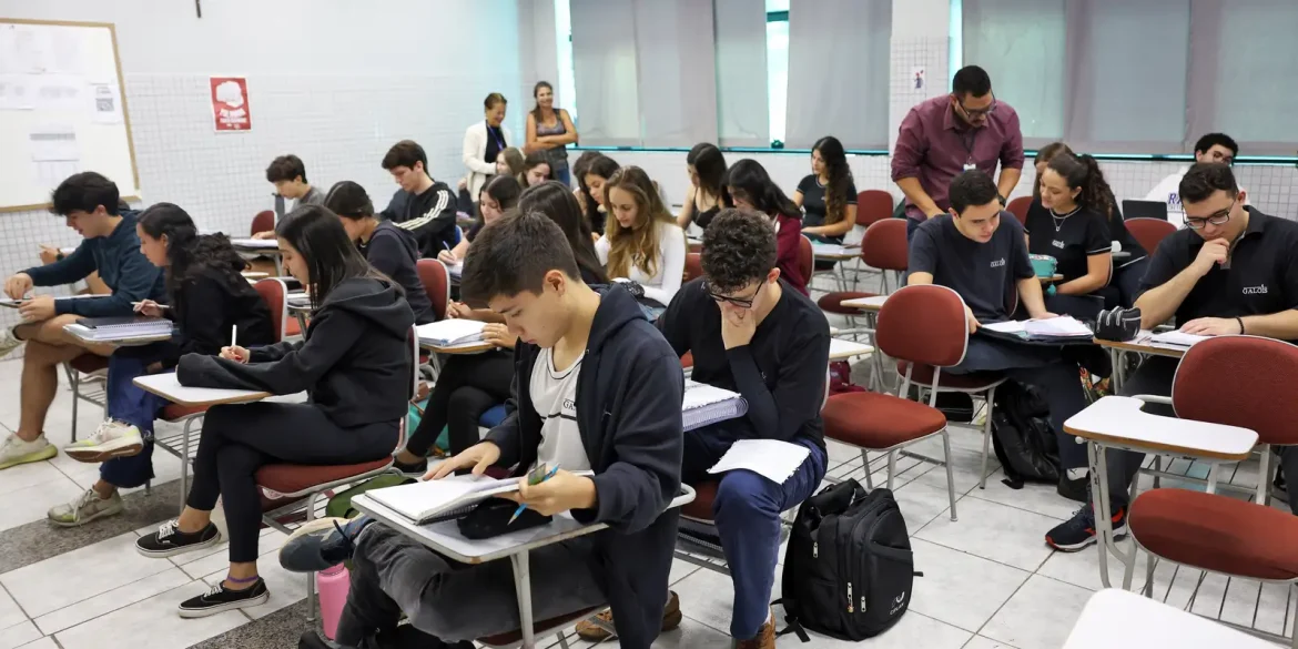 fies/2025:-mec-give-an-explanation-for-regras-para-oferta-de-vagas-remanescentes