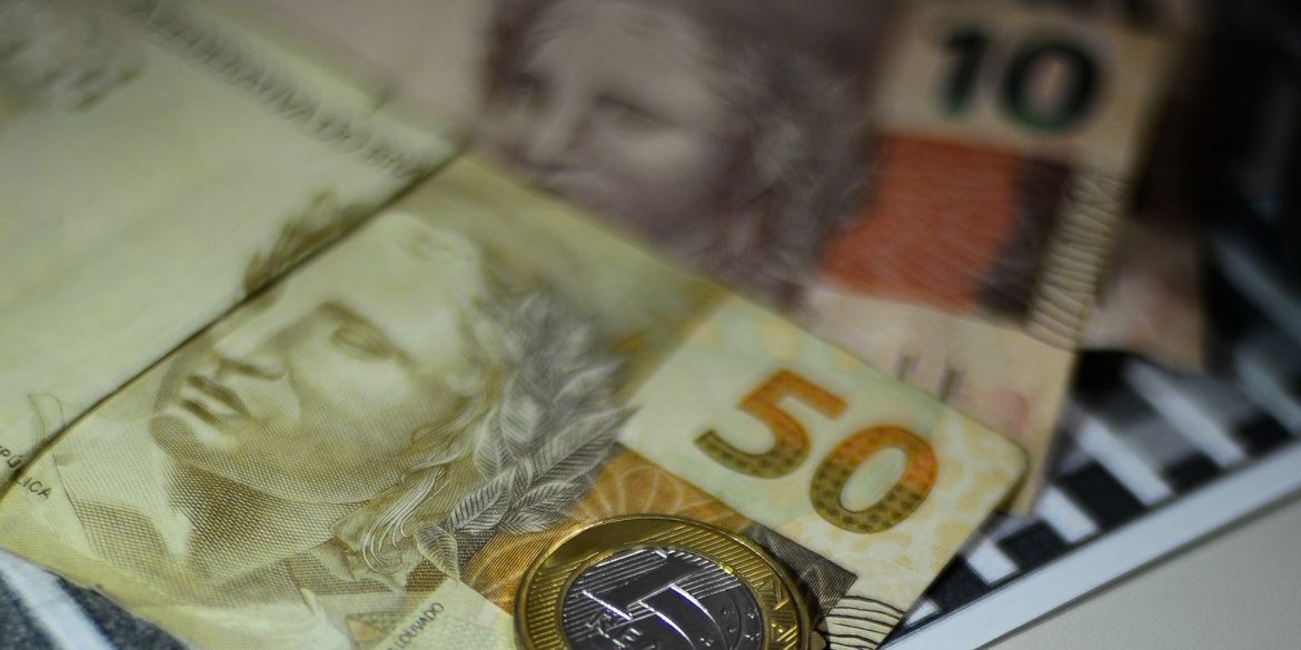 divida-publica-federal-alcanca-r$-8,14-trilhoes-em-agosto