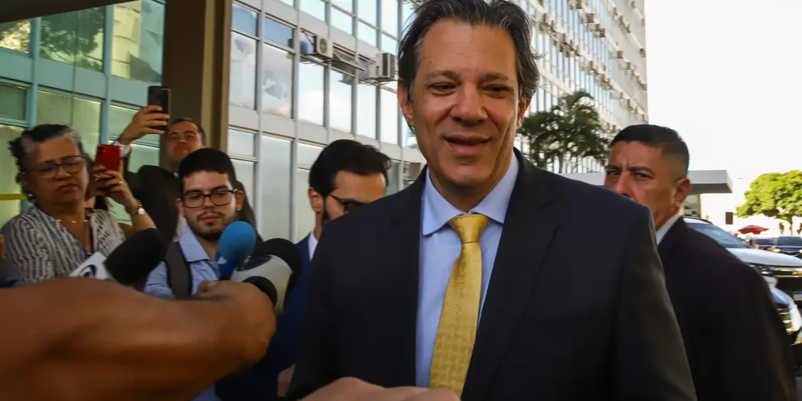 haddad-comemora-aprovacao-da-isencao-originate-ir-na-camara:-“foi-um-golaco!”