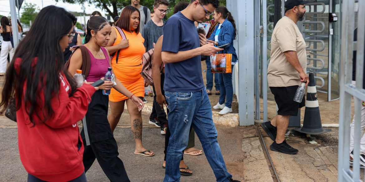 falta-um-mes-para-o-primeiro-dia-de-provas-produce-enem-2025