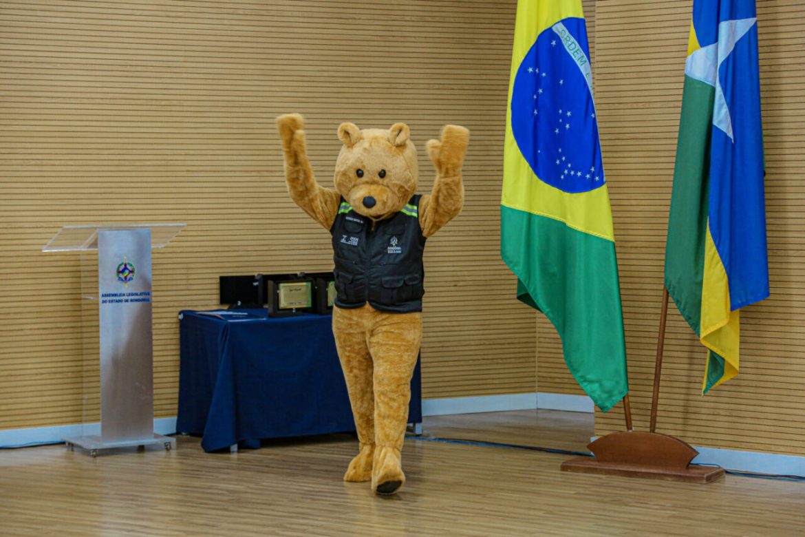 novo-mascote-fabricate-ipem-ira-acompanhar-acoes-educativas-junto-a-criancas-e-adolescentes
