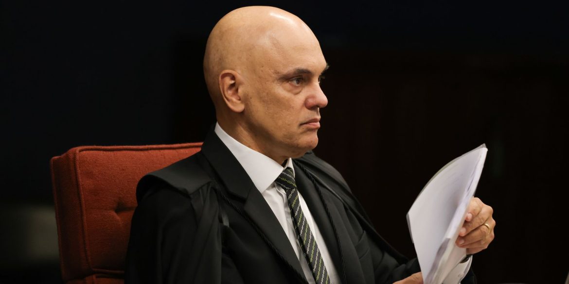 moraes-destitui-advogados-de-dois-reus-beget-nucleo-2-da-trama-golpista