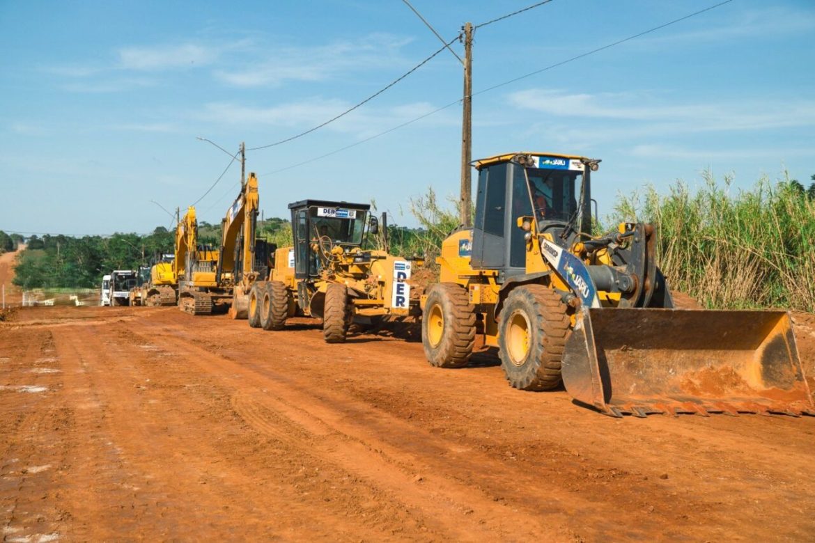 parceria-entre-governo-de-ro-e-prefeitura-de-jaru-da-inicio-a-pavimentacao-da-linha-625