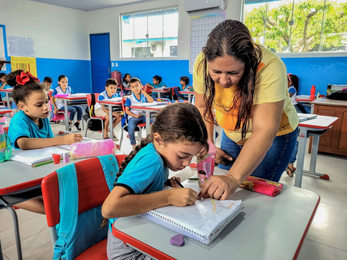 dia-dos-professores:-historias-de-dedicacao-e-amor-pela-educacao