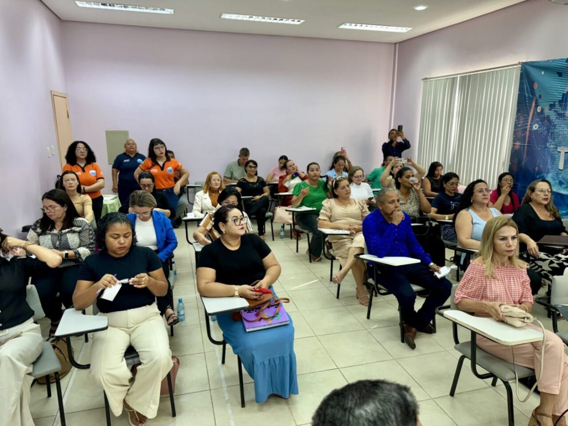com-foco-em-inovacao-e-inteligencia-artificial-na-educacao,-governo-de-ro-realiza-encontro-formativo,-em-porto-velho