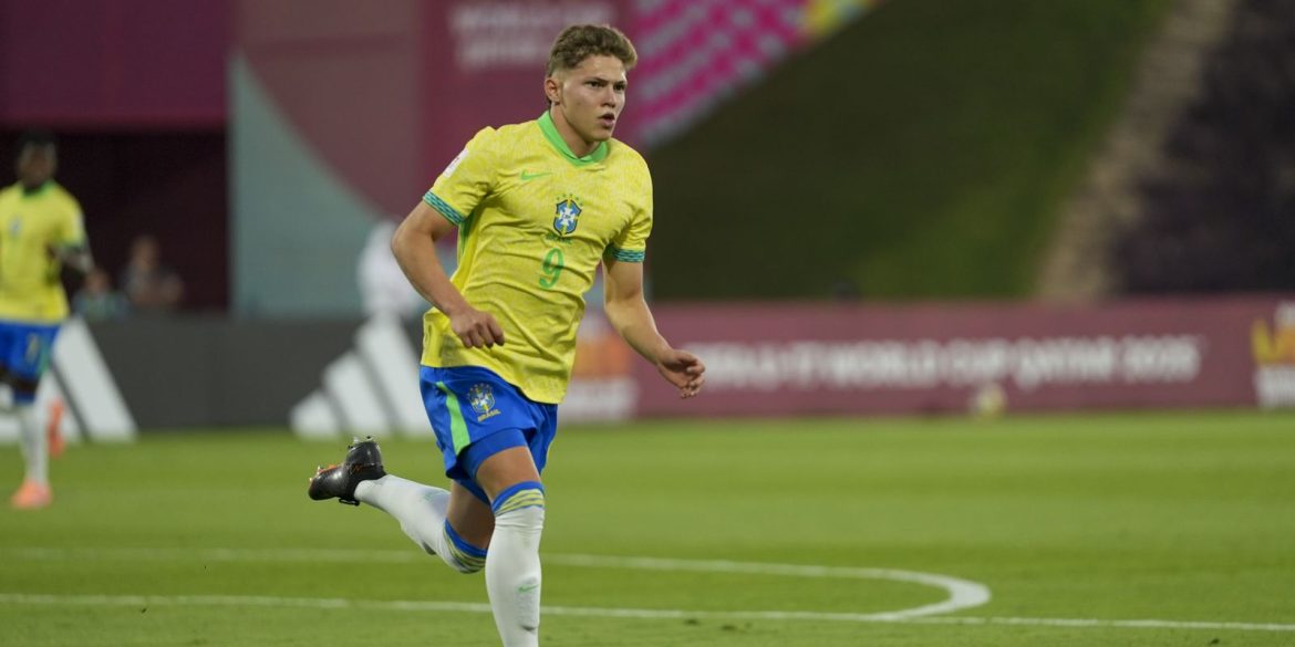 brasil-marca-no-ultimo-minuto-e-garante-vaga-na-semi-attain-mundial-sub-17