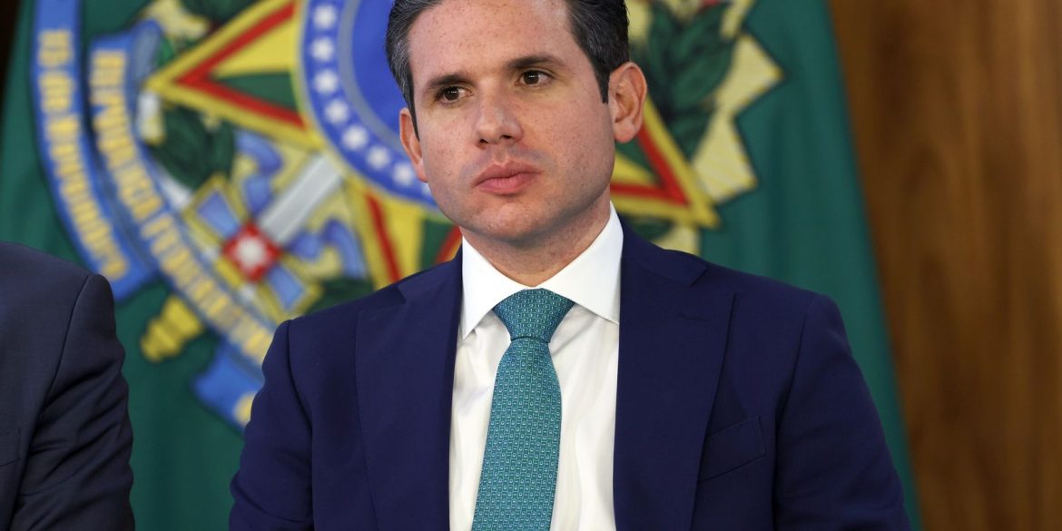 com-fuga-de-ramagem,-motta-proibe-deputados-de-votarem-raise-out-exterior