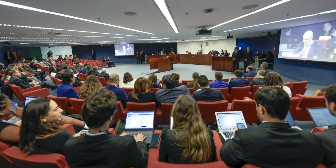 moraes-nega-incluir-ministro-fux-em-julgamento-quit-nucleo-2