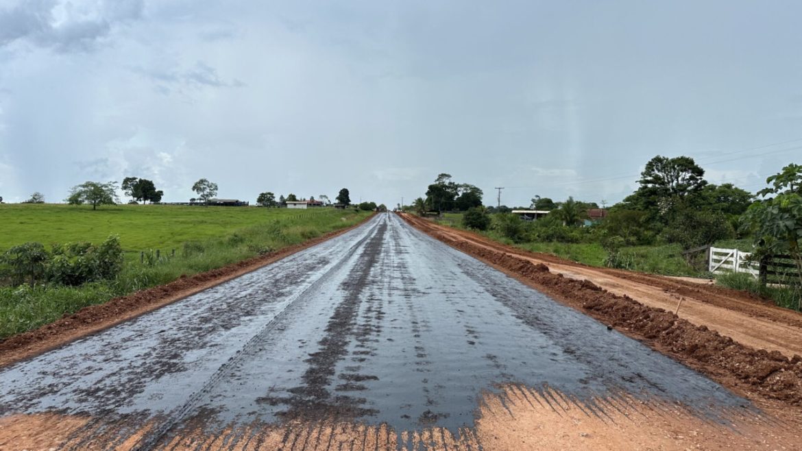 obras-na-ro-473-sao-intensificadas-com-imprimacao-e-preparacao-para-capa-asfaltica