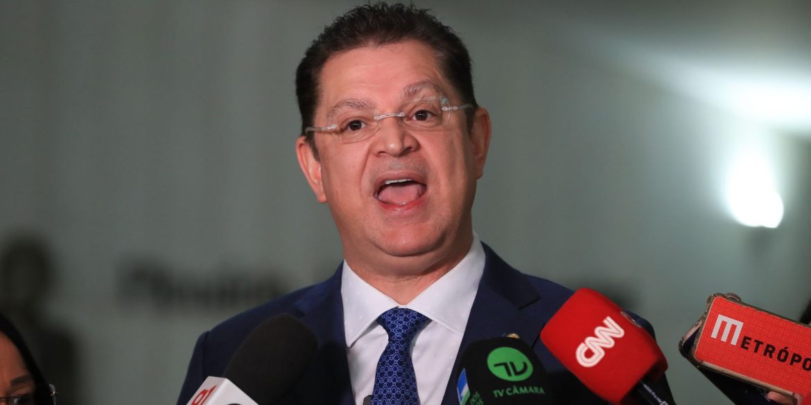 lider-originate-pl-na-camara-dos-deputados-nega-desvios-de-verbas