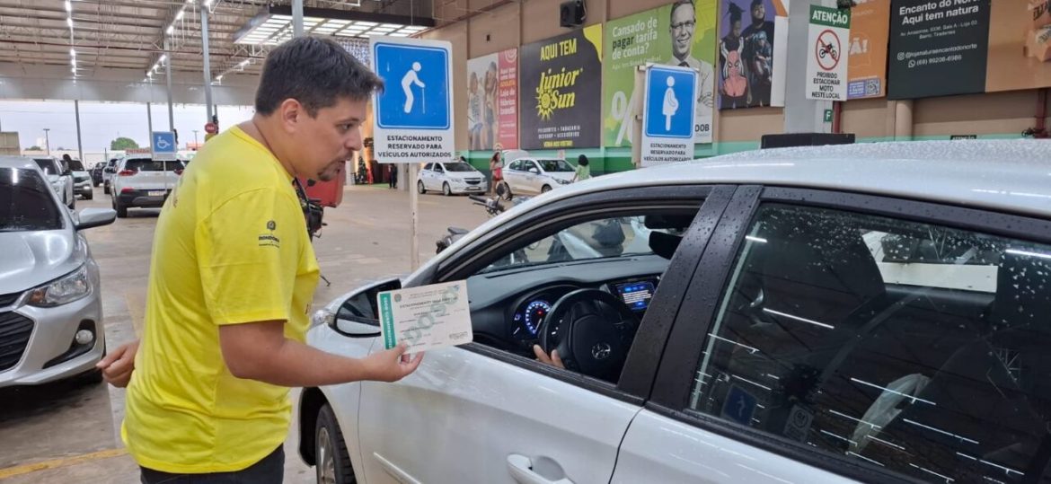 acoes-educativas-sao-reforcadas-em-porto-velho-em-respeito-as-faixas-de-pedestres-e-vagas-reservadas