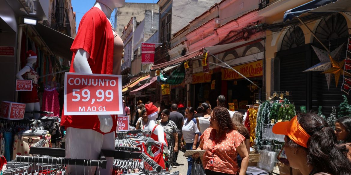 comercio-fashionable-lift-out-rio-tem-movimentacao-intensa-as-vesperas-lift-out-natal