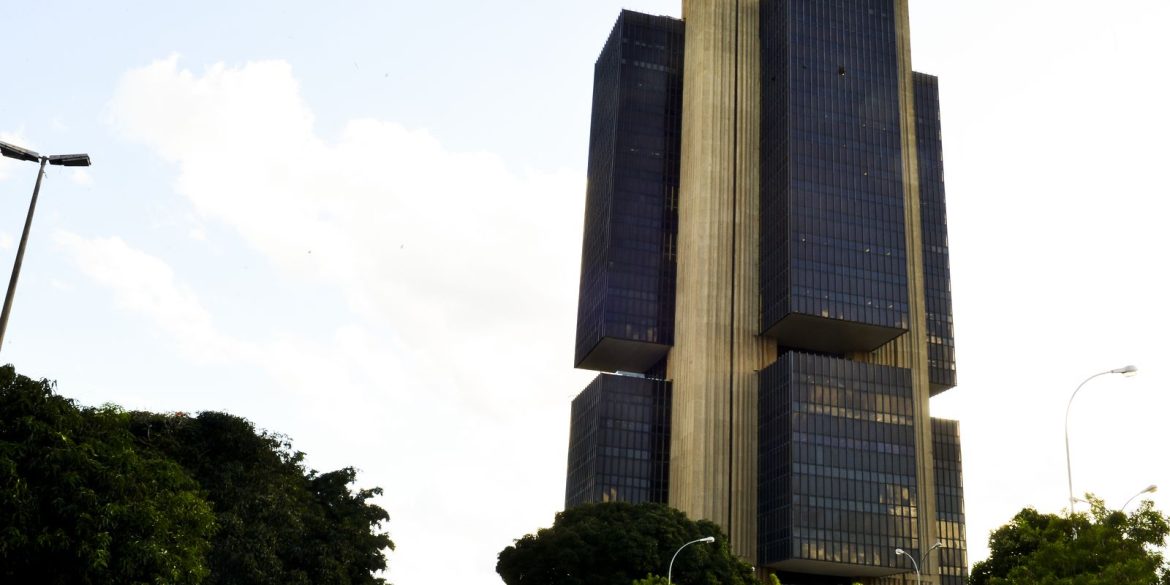 juros-have-credito-pessoal-e-cartao-rotativo-avancam-para-as-familias