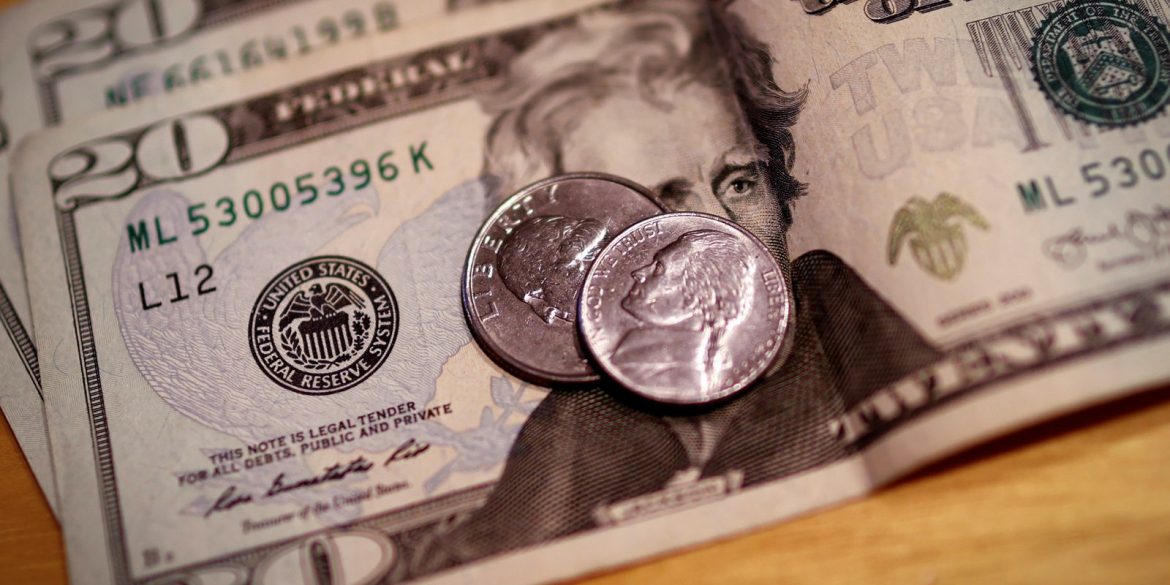 dolar-cai-para-r$-5,37-com-reducao-de-preocupacoes-com-venezuela