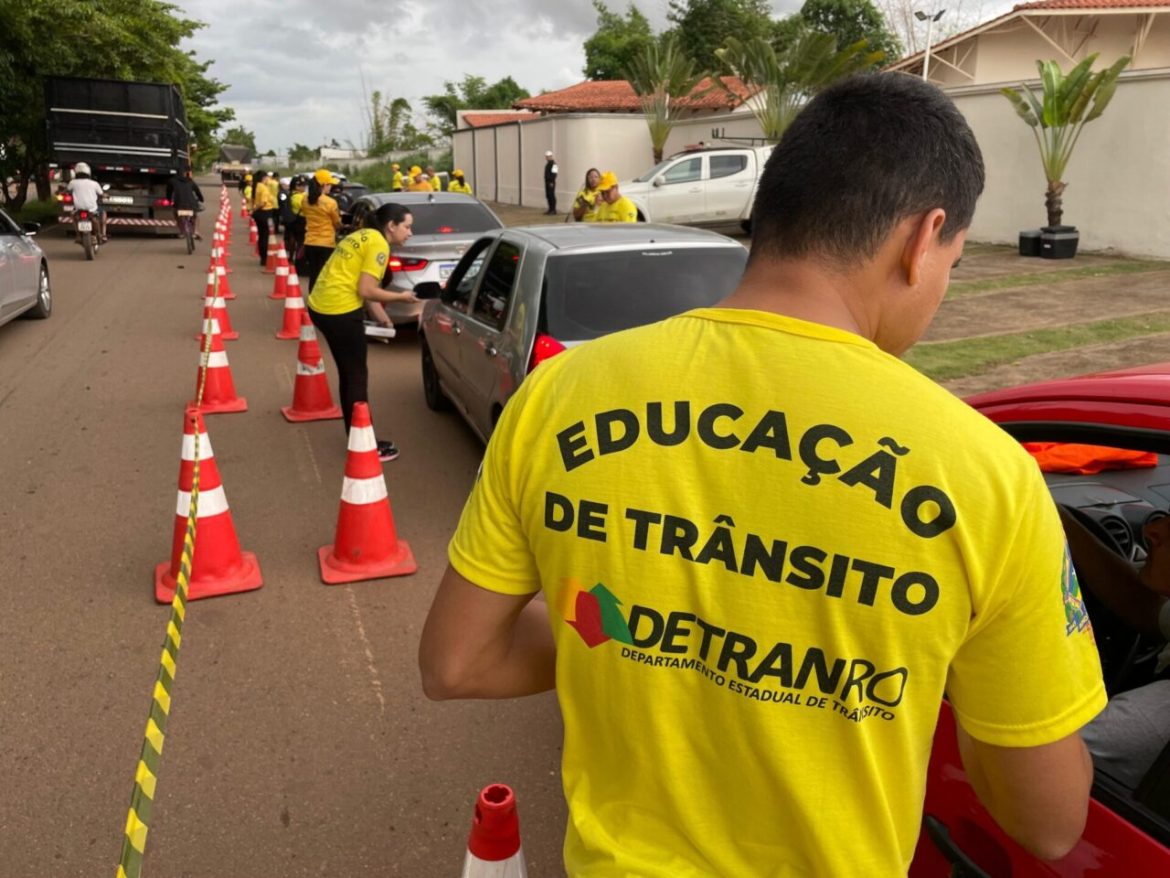 orientacoes-para-convivencia-segura-entre-veiculos-e-pedestres-durante-ferias-escolares-sao-reforcadas-pelo-detran-ro
