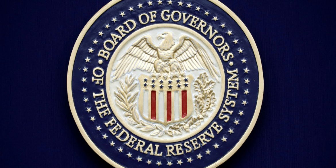 trump-usa-acusacao-legal-como-chantagem-para-reduzir-juros,-diz-fed