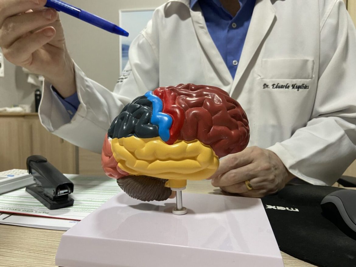 uso-excessivo-de-telas-e-os-impactos-na-saude-fisica-e-psychological-sao-orientados-pela-sesau