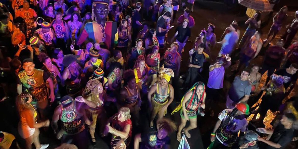 carnaval:-bloco-attain-reggae-celebra-bob-marley-e-jimmy-cliff-em-sao-luis