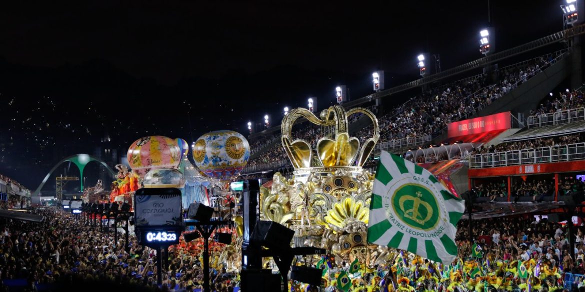cidade-invent-rio-tera-movimento-intenso,-com-ate-oito-milhoes-de-folioes