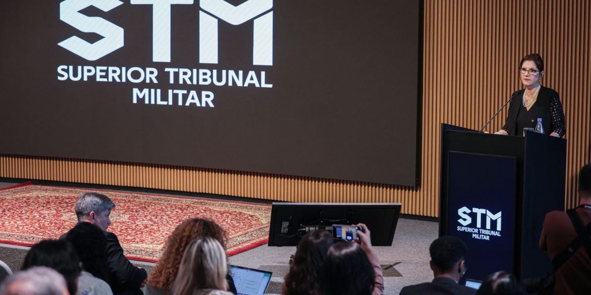stm-recebe-pedido-de-perda-de-patente-de-bolsonaro-e-mais-4-oficiais