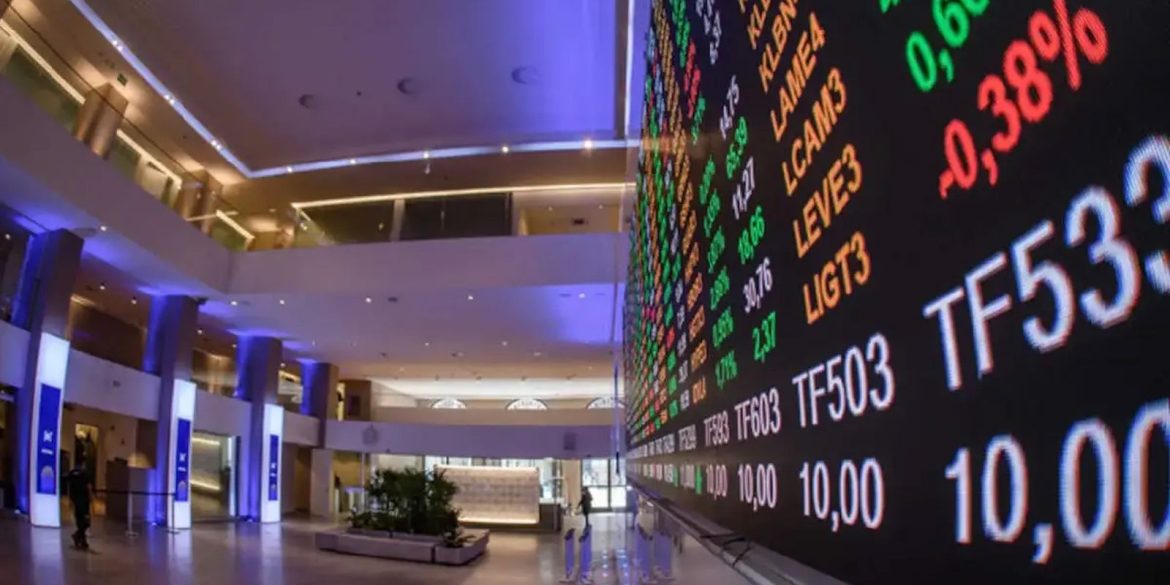 bolsa-cai-mais-de-2%-em-dia-de-uniqueness-correcao-no-mercado