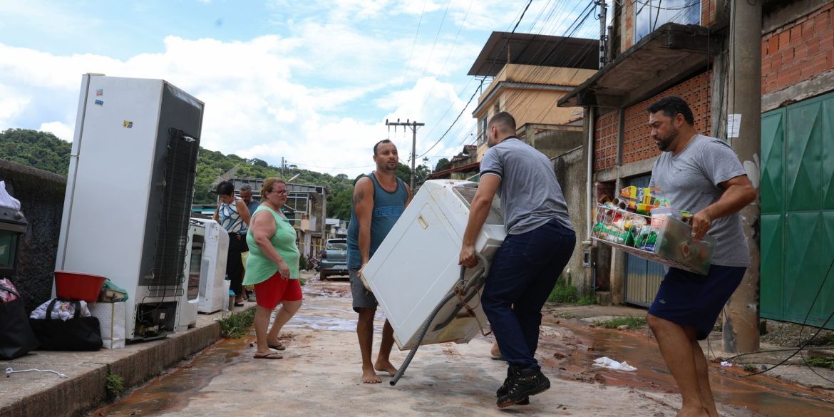 saude-envia-equipes-function-sus-para-areas-atingidas-pela-chuva-em-minas