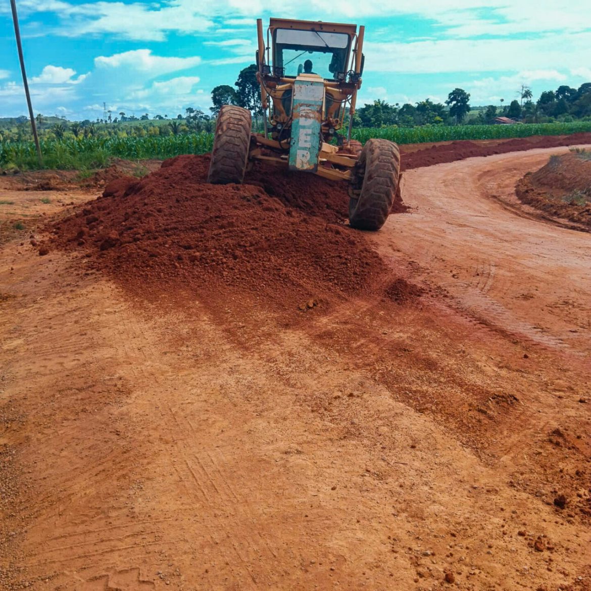 rodovia-458-recebe-manutencao-e-melhorias-para-garantir-melhor-trafegabilidade-entre-alto-paraiso-e-triunfo