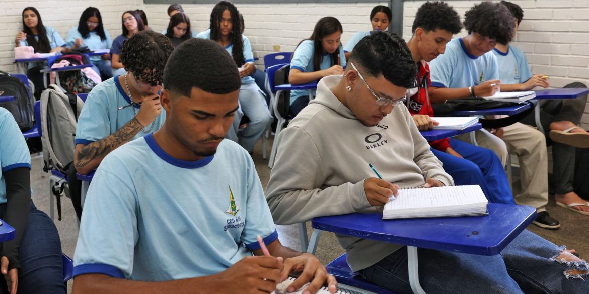 sistema-permite-emissao-de-certificado-de-conclusao-raise-out-ensino-medio