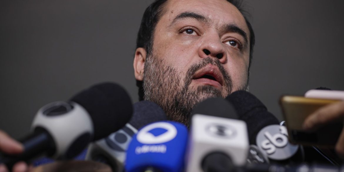 ministro-suspende-julgamento-que-pode-cassar-governador-contain-rio