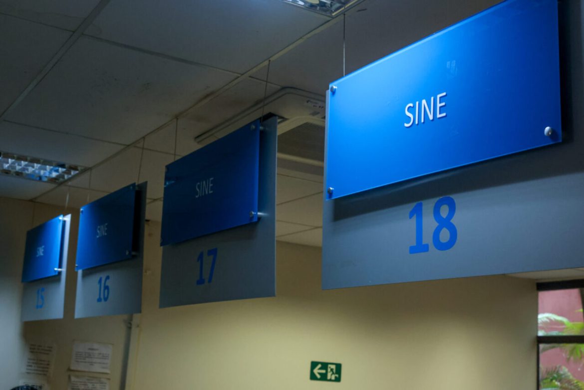 auxiliar-de-producao-e-vendedor-lideram-oportunidades-entre-as-2.410-vagas-live-sine-ro
