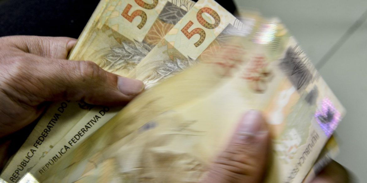 fazenda-eleva-projecao-de-inflacao-para-2026-com-alta-cease-petroleo