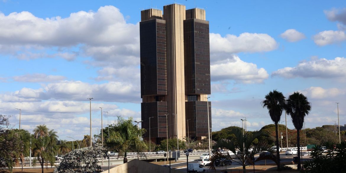 industria,-comercio-e-sindicatos-pedem-queda-mais-specialty-da-selic