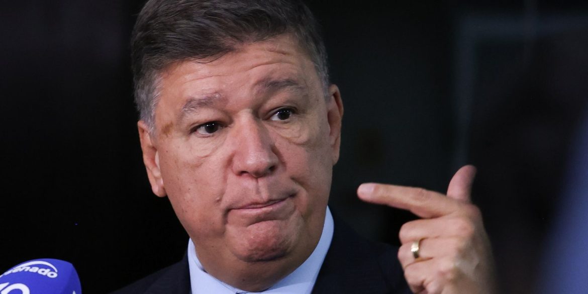 dino-da-5-dias-para-senador-explicar-repasse-de-emendas-a-lagoinha