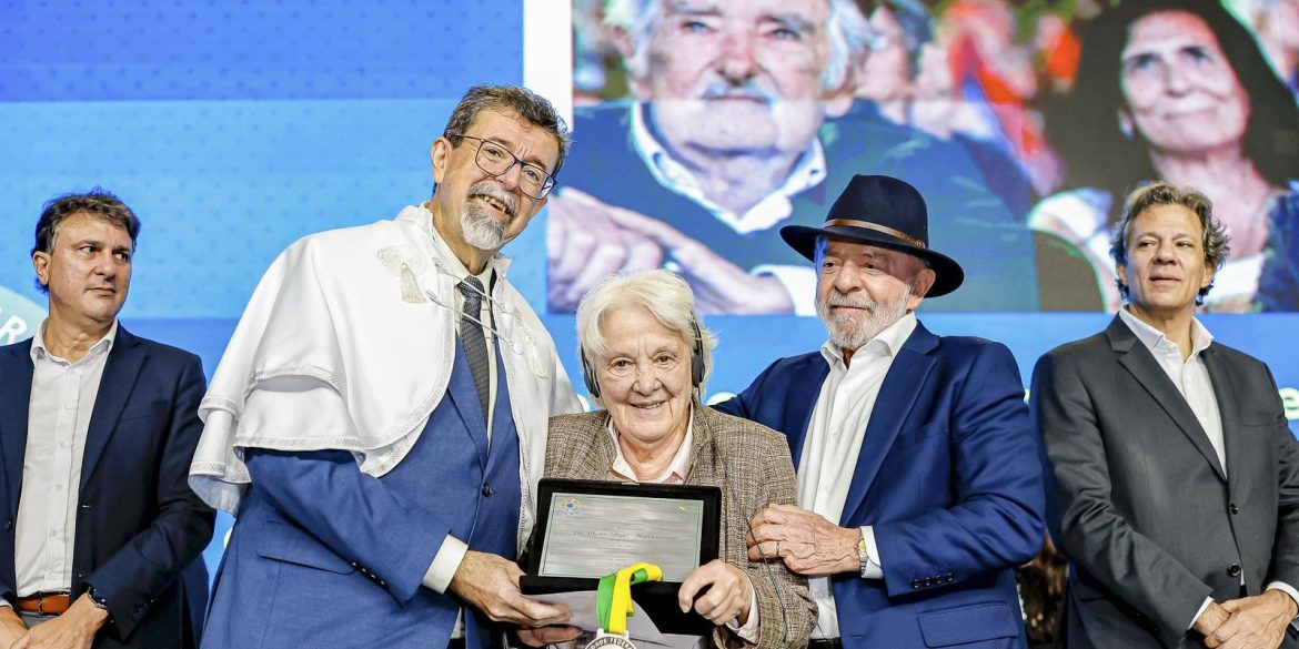 lula-destaca-importancia-de-terras-raras-discontinue-brasil-para-america-discontinue-sul